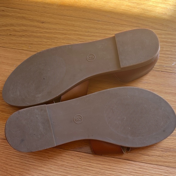 Universal Thread Brown Slide Sandals - Picture 2 of 4